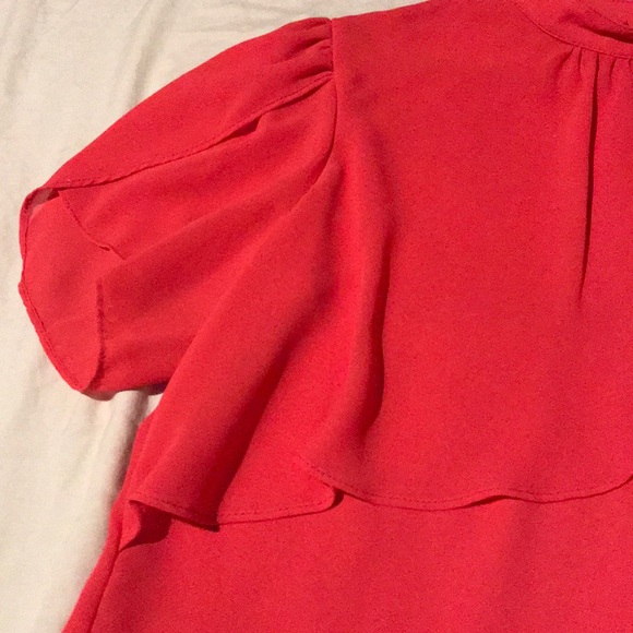 💎NWOT Flutter Sleeves Blouse💎 - Picture 5 of 8